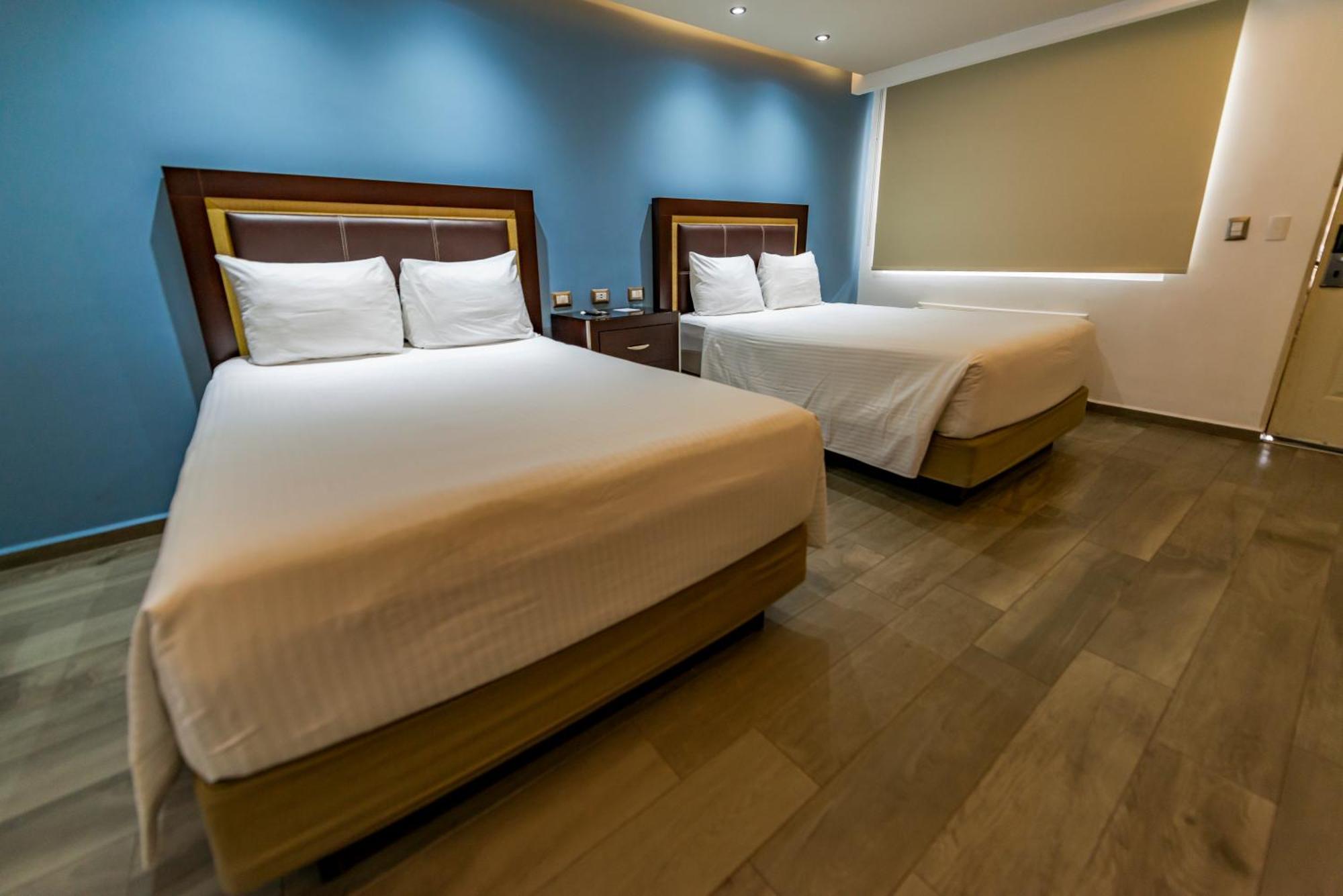 Quinta Dorada Hotel & Suites Салтильо Екстериор снимка
