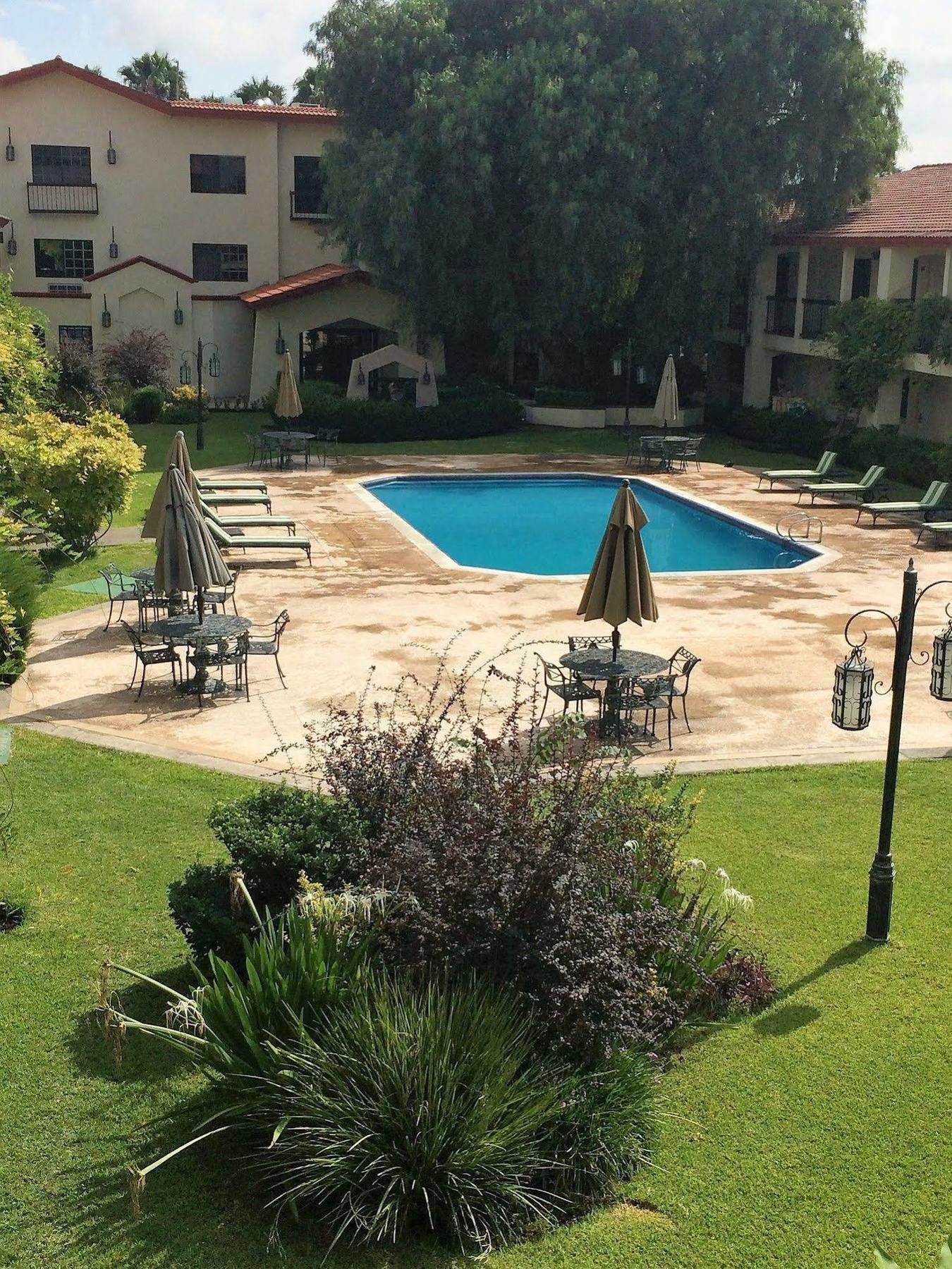 Quinta Dorada Hotel & Suites Салтильо Екстериор снимка